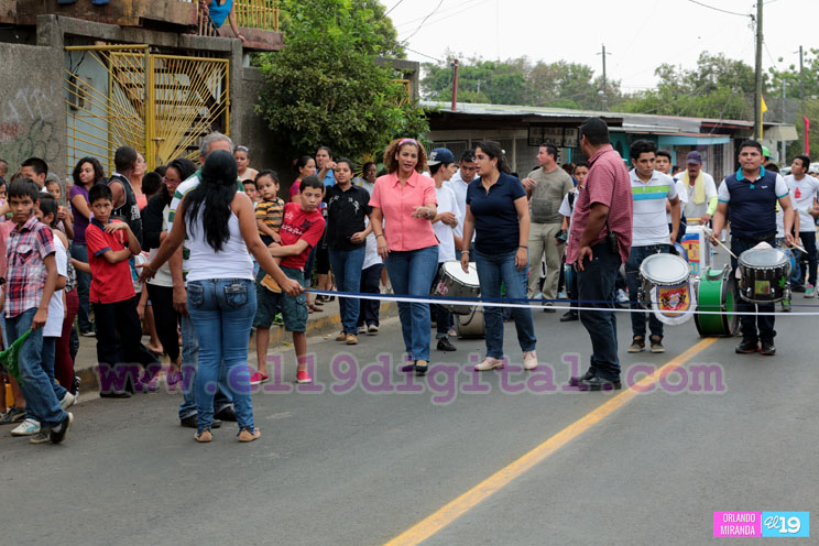 ALMA inaugura recarpeteo asfaltico en calle del barrio Leningrado